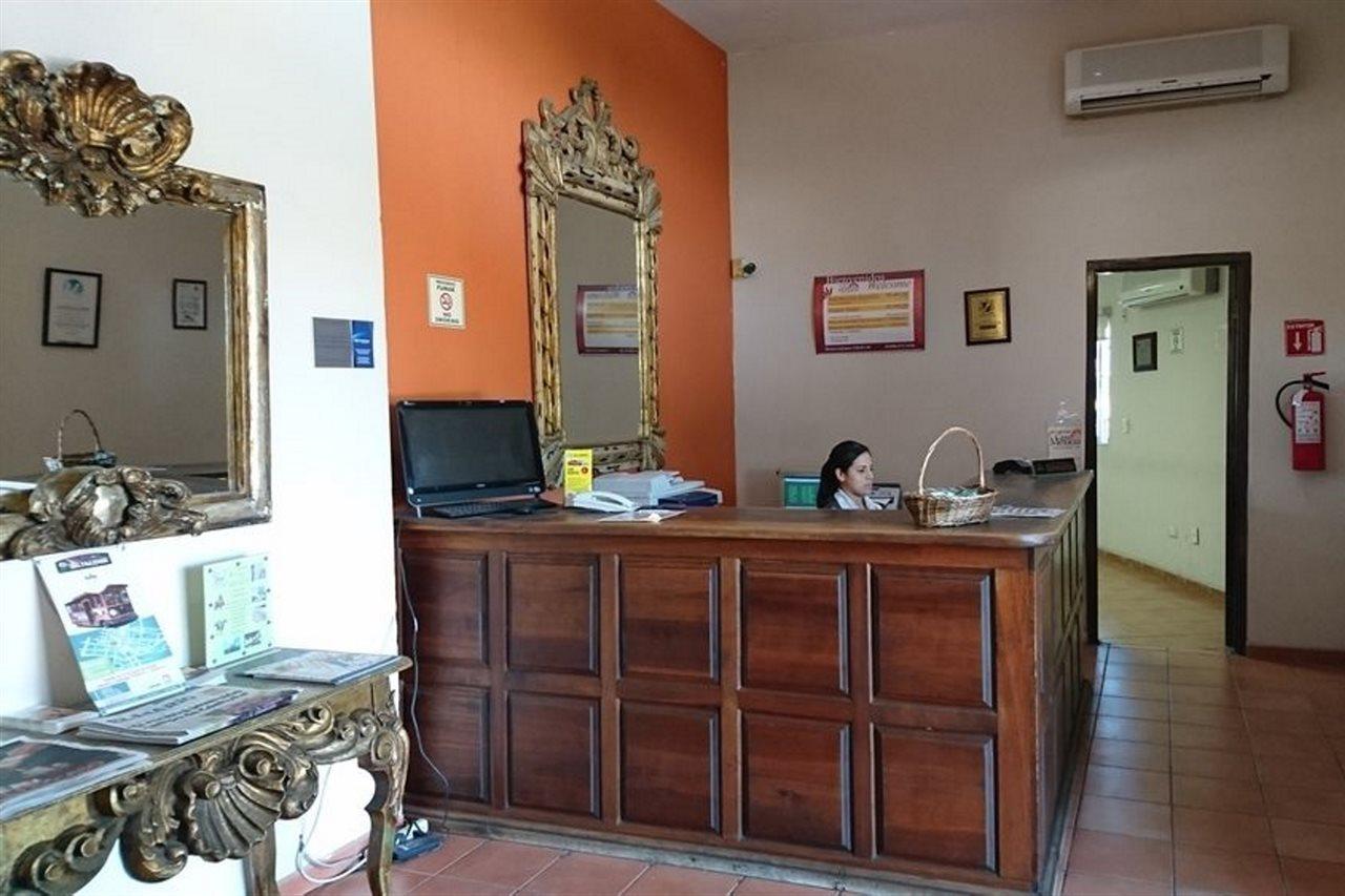 Best Western Saltillo Buitenkant foto