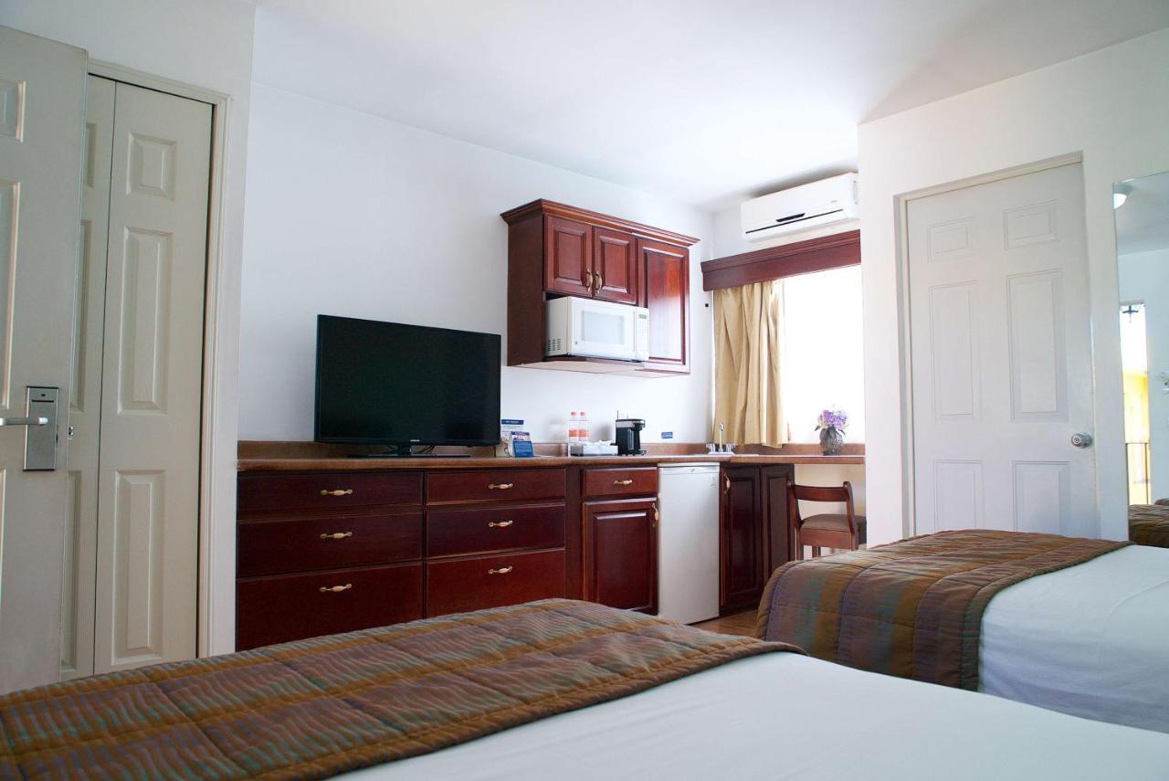 Best Western Saltillo Buitenkant foto
