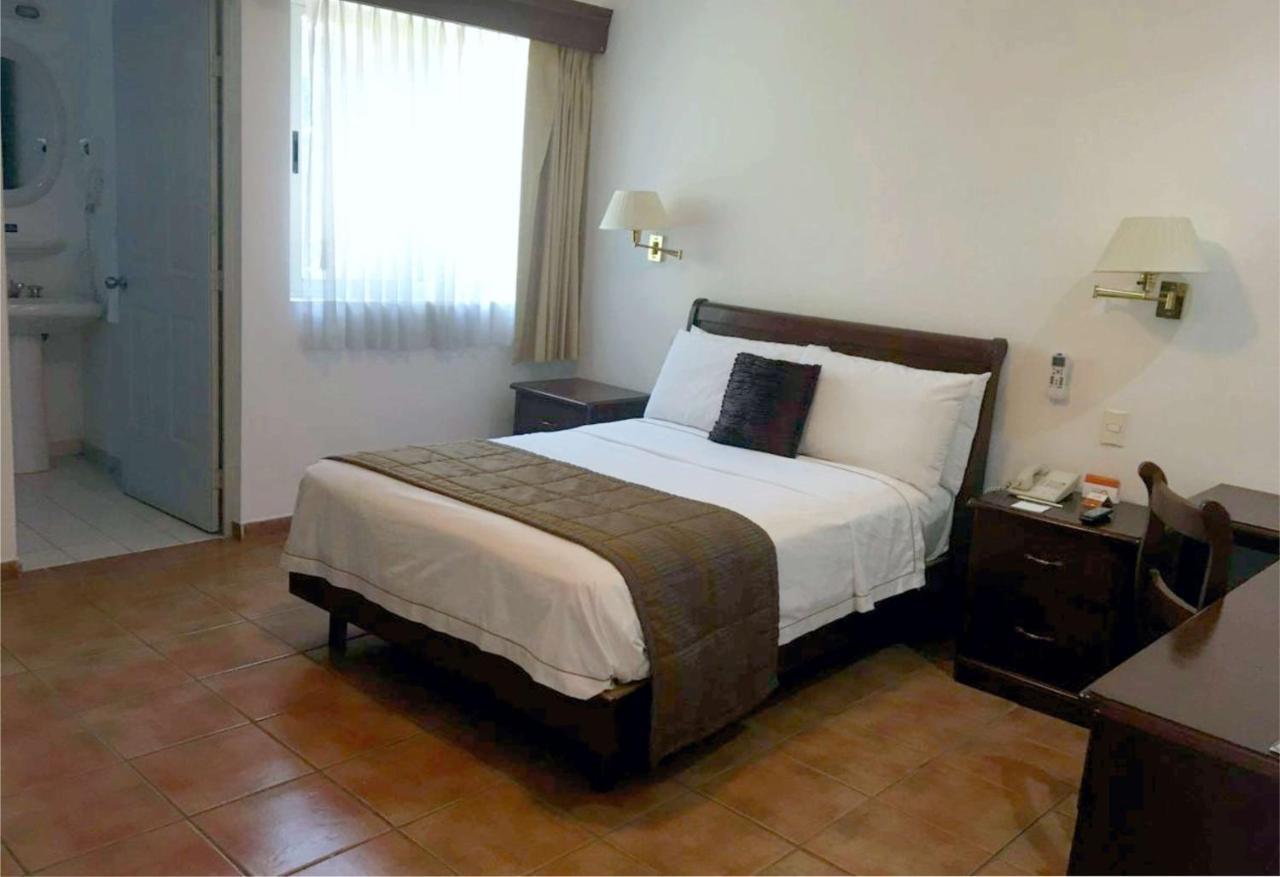 Best Western Saltillo Buitenkant foto